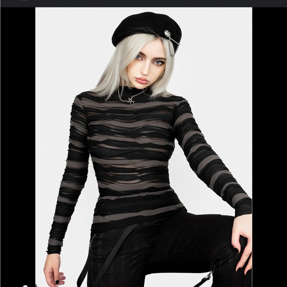 Disturbia distortion top